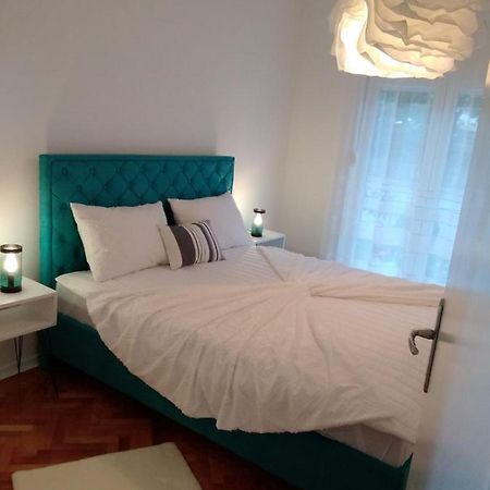 Cvijetna Oaza Apartment เทรบินเย ภายนอก รูปภาพ